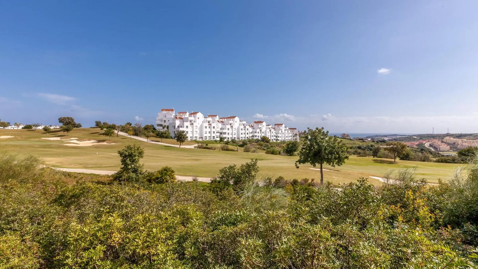 Appartement 2060-Newly Furnished 2 Bedrooms Apt With Golf Estepona
