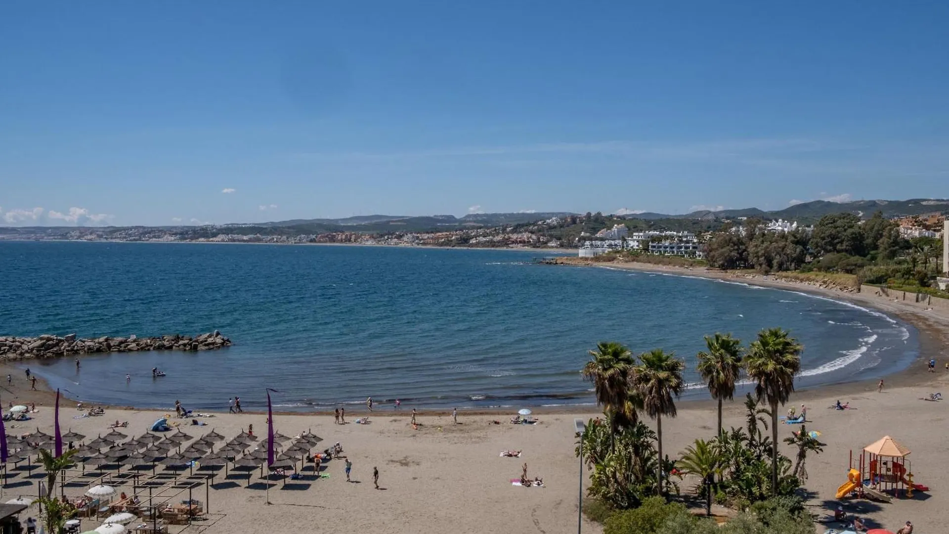 2060-Newly Furnished 2 Bedrooms Apt With Golf Estepona Spanje